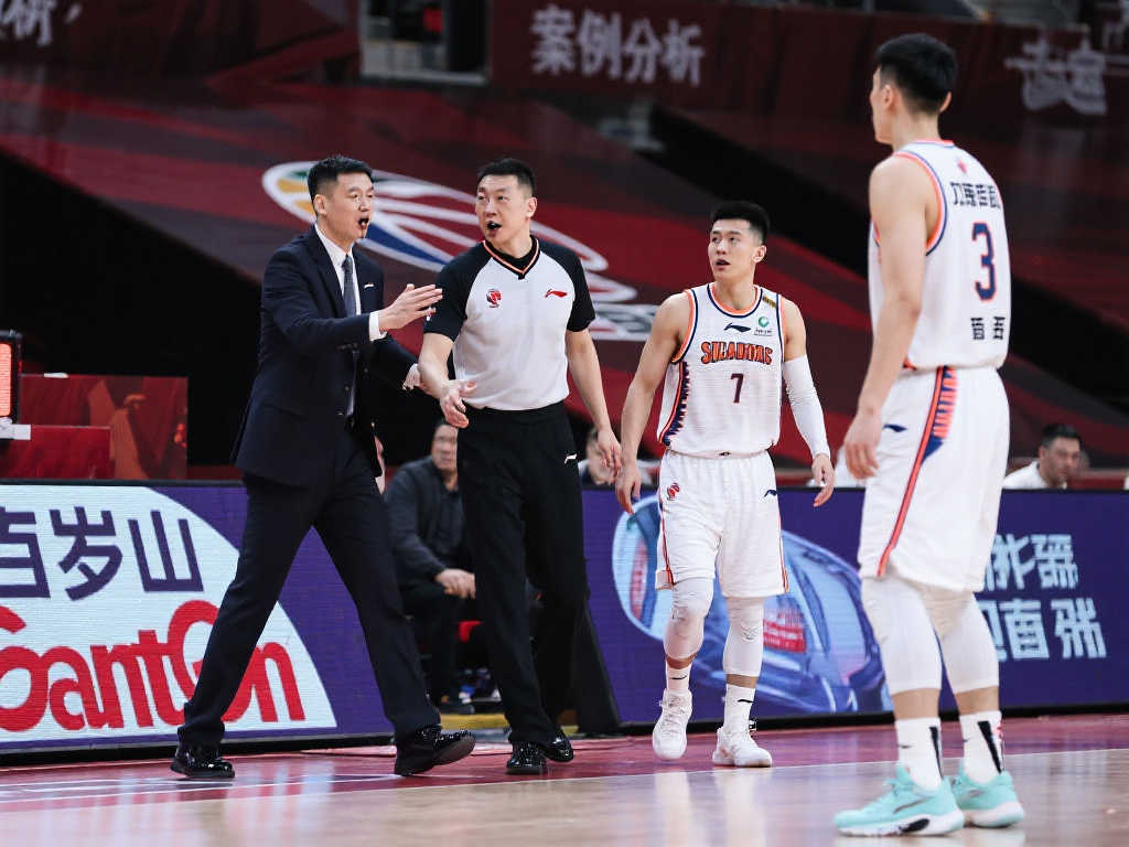 紧张的气氛 紧张的气氛